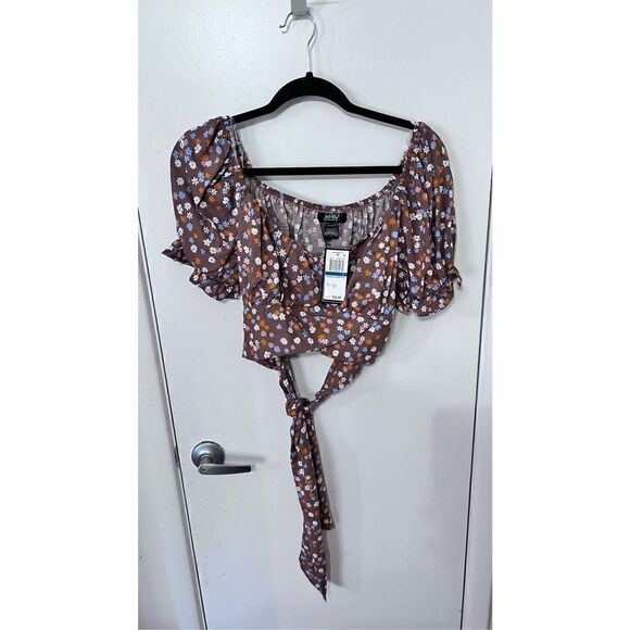 Just Polly Juniors Tie Back Cropped Peasant Top Brown Ditsy Size Large NWT P1-83 - Picture 2 of 8